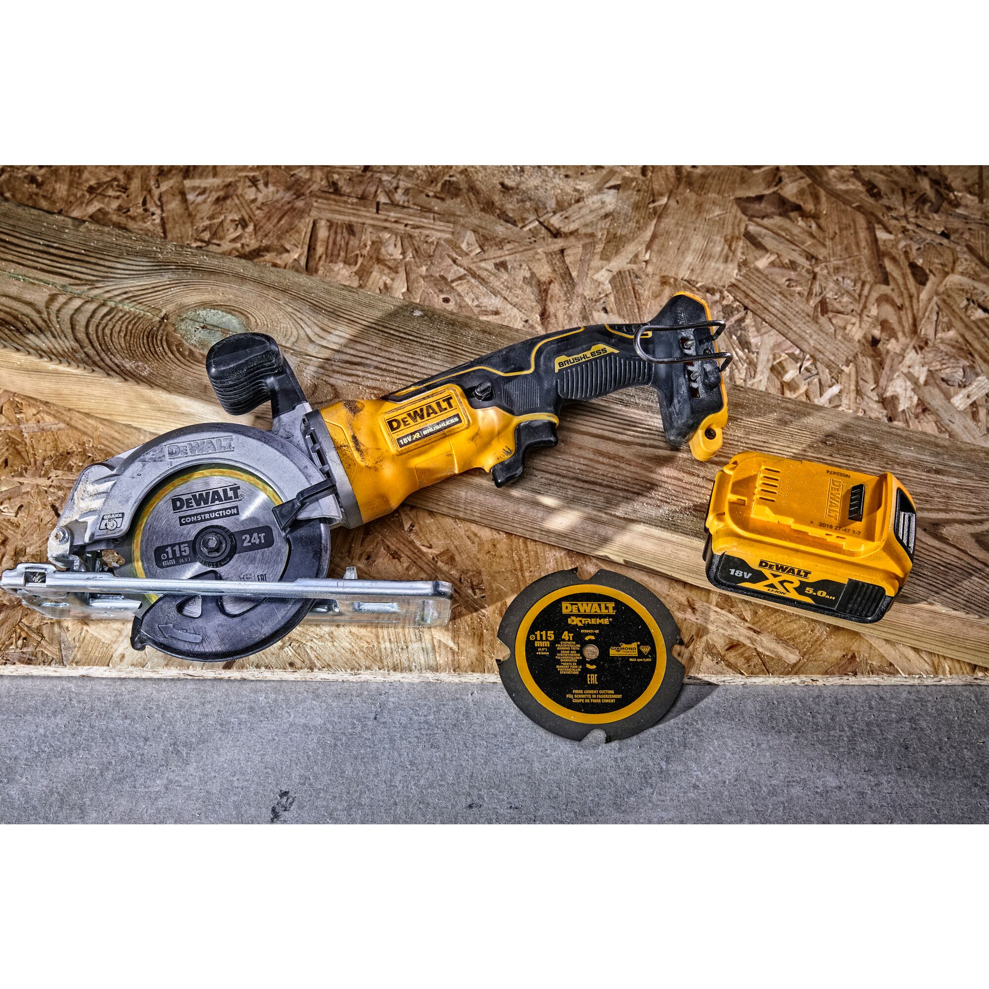 Dewalt dcs571n 18v brushless xr 115mm compact circular deals saw